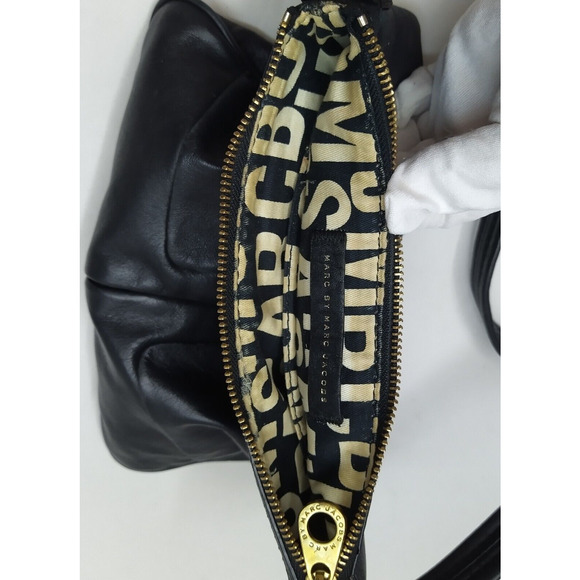 Marc by Marc Jacobs Black Leather Double Turnlock Pockets Zipper Crossbody Bag - Picture 13 of 16